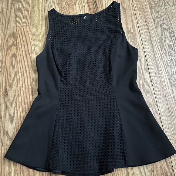 GUESS Black Sleeveless Top- size Small - Picture 5 of 10